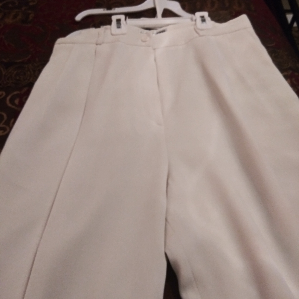 Pants - Picture 2 of 6